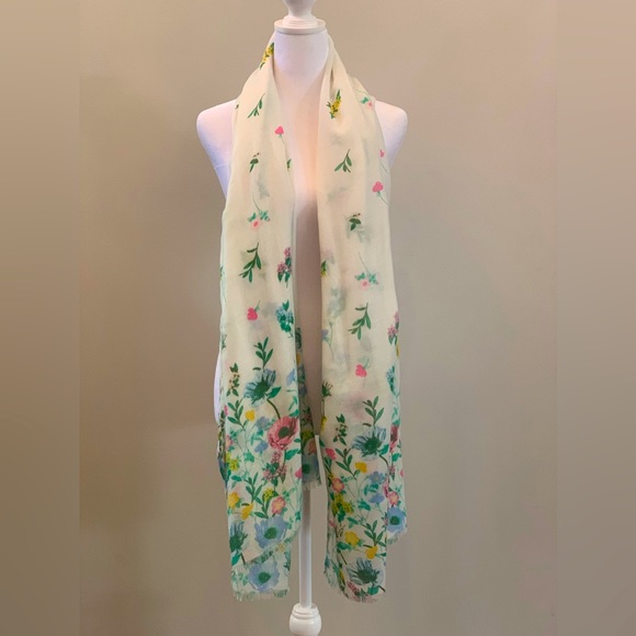 Spring Floral Scarf - Picture 3 of 11